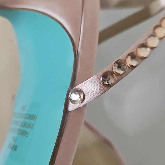 Betsey Johnson Women's size 11M - Picture 7 of 7